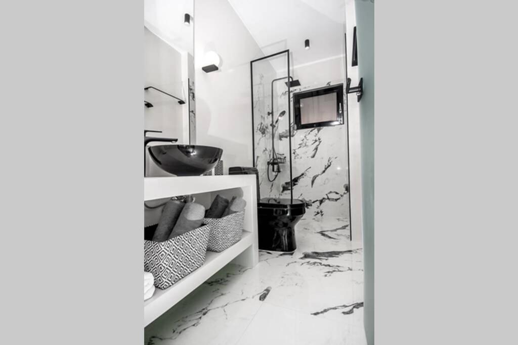 A & B Minimal Suite With Sea View In Argostoli Exterior photo